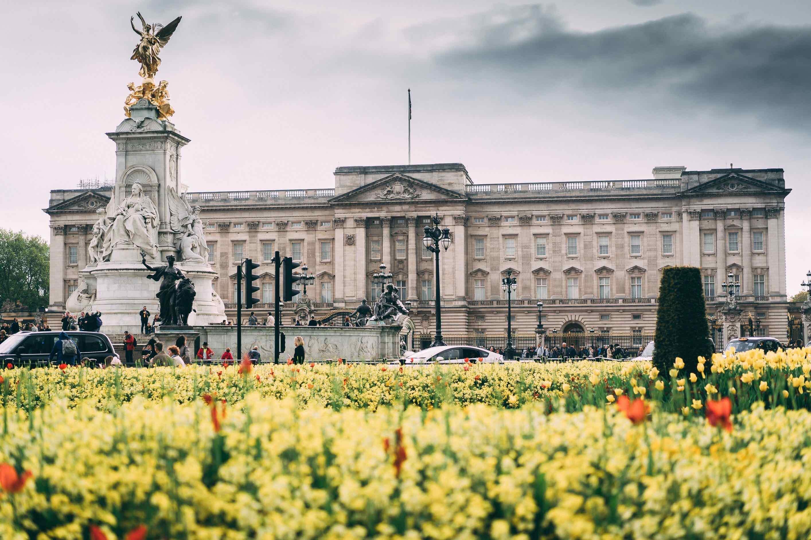 Exterior day time view of Buckingham Palace in London